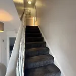 Apartment 1 Newcastle Above Paddy Power