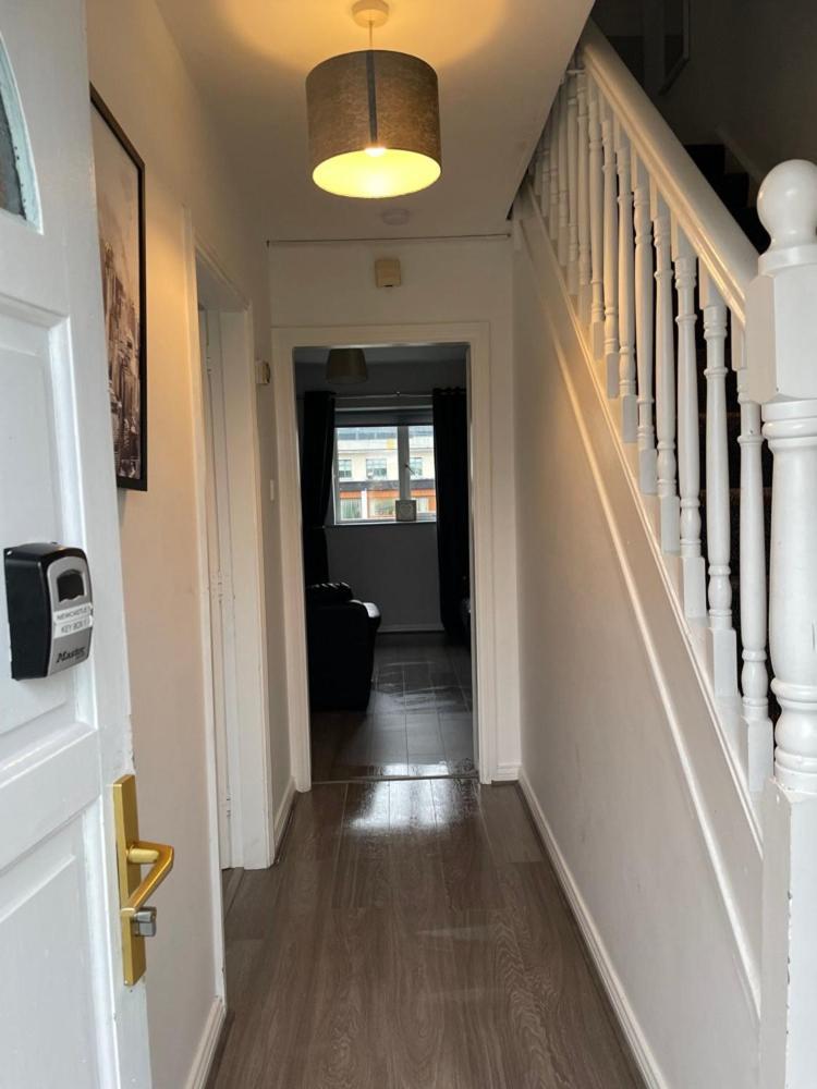Apartment 1 Newcastle Above Paddy Power *